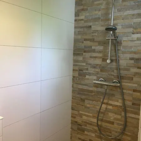 بيت للعطل Bungalow Groen *